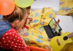 Samsung a C4C: klaunování online. Pomáháme dětem i seniorům v izolaci či karanténě